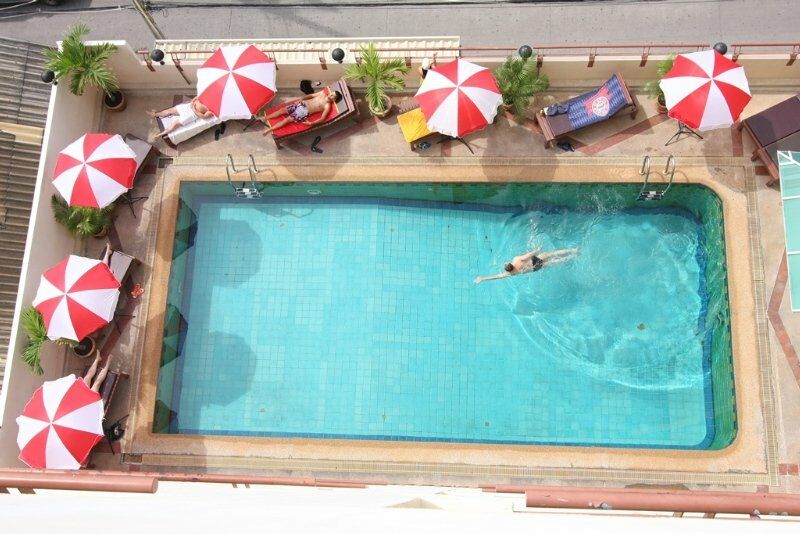 Eastiny Residence Hotel Pattaya Exterior photo